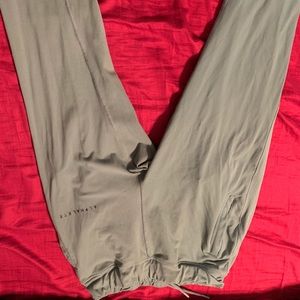 Alphalete joggers (green) medium